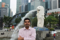 Kae Kae at Merlion Park Singapore